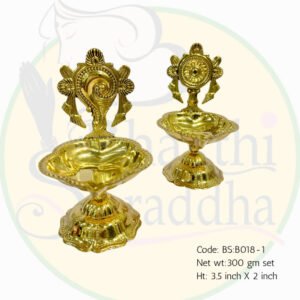 Handcrafted Antique Brass Shanku Chakra Deepam (Kundhulu) – Traditional Temple Lamps (Set of 2)
